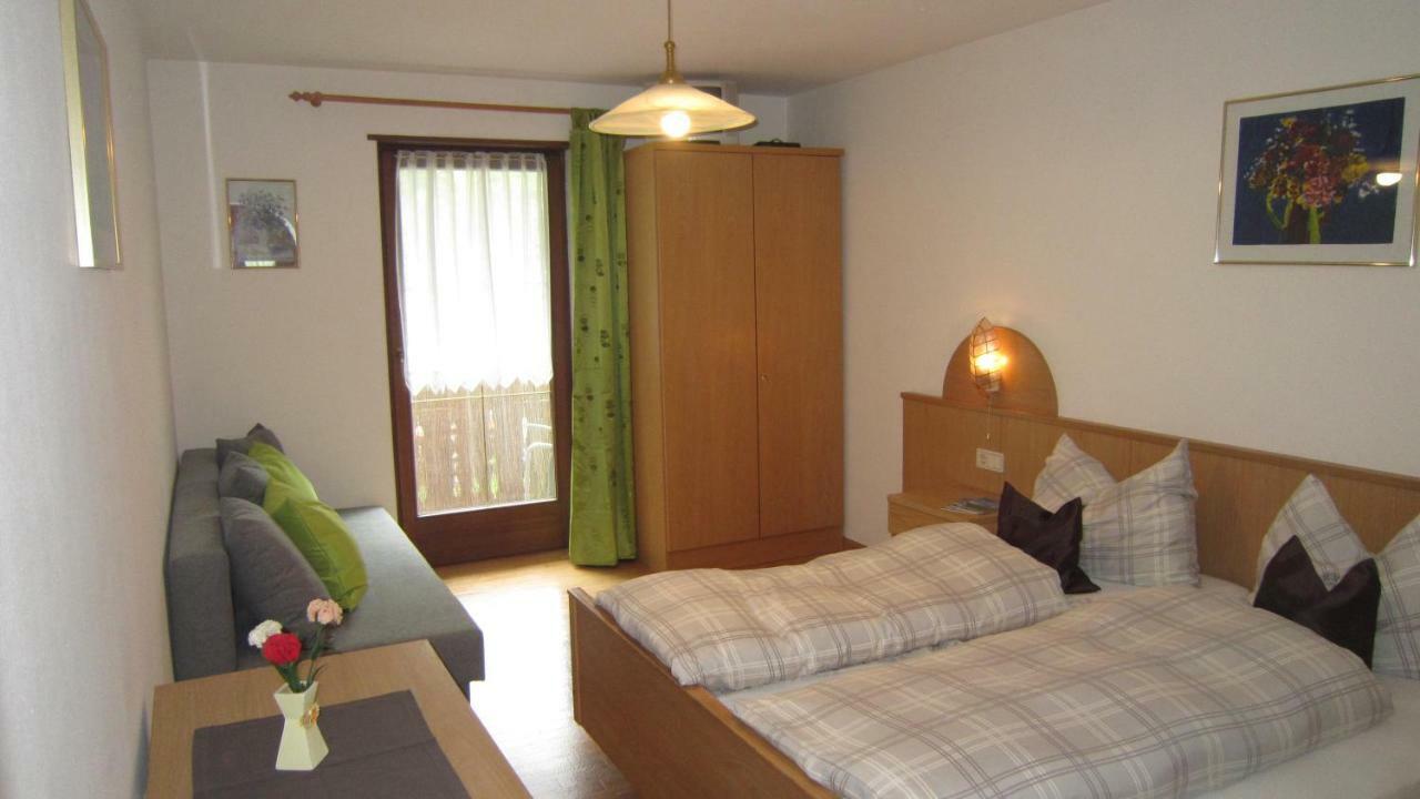 Ferienhaus-Gruenfelder Luson Buitenkant foto
